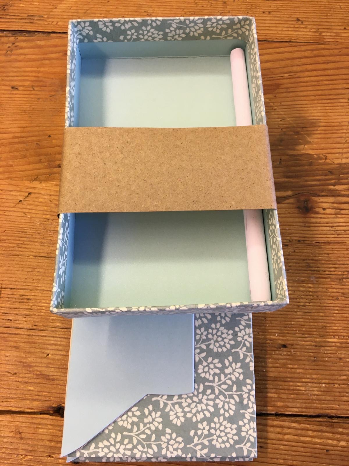 GESCHENKBANDBOX